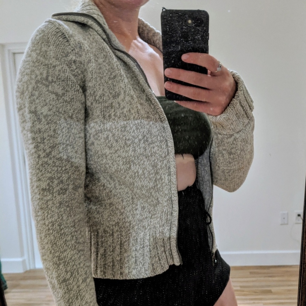 GAP speckled gray zip up